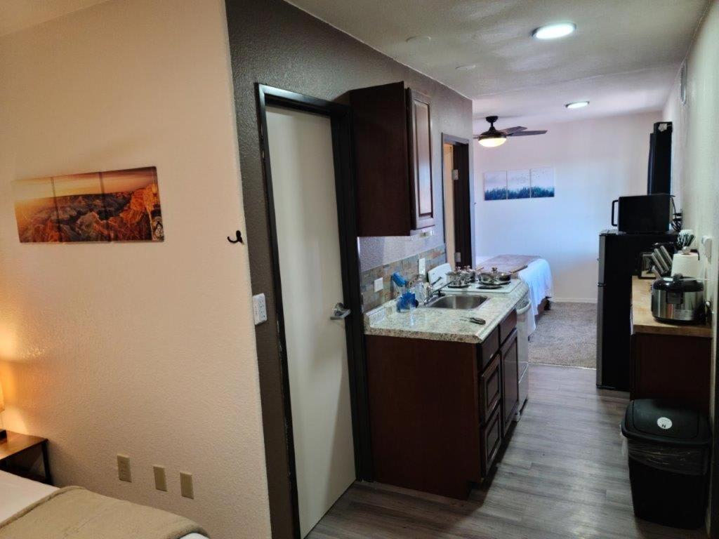 069B Comfortable Suite With Kitchenette And King Bed Near South Rim Sleeps 4 Valle Eksteriør billede